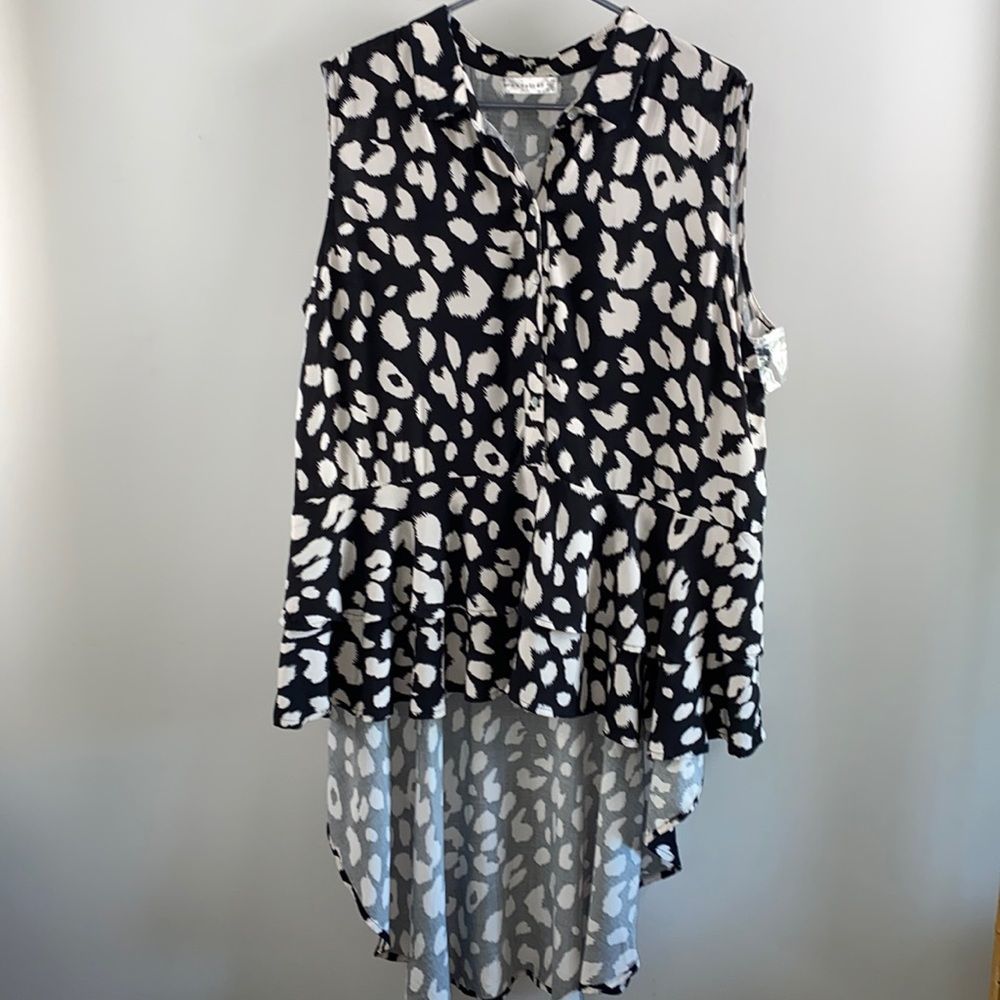 Retrology peplum hem hi low tank top blouse